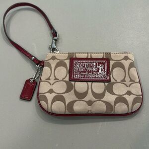 COACH Poppy Wristlet
